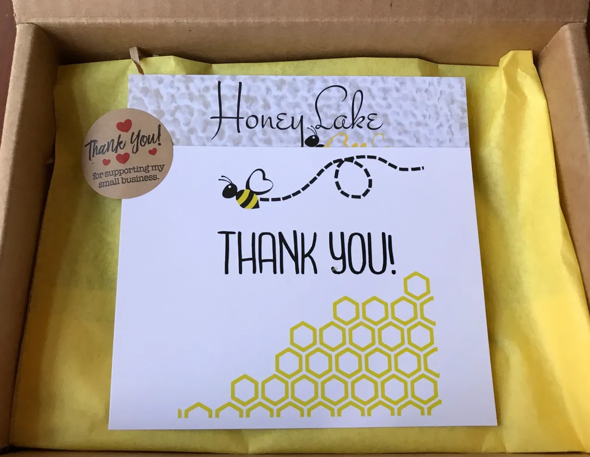 Thank you card with bee design